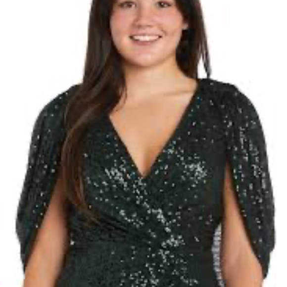 NWT Nightway Women's V-Neck Cape-Back Sequin Gown, Pine - Picture 3 of 5